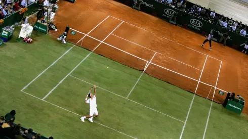 Rafael Nadal vs. Roger Federer durante “La Batalla de las Superficies” en 2007.