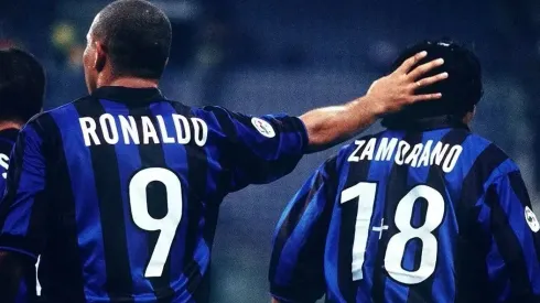 Zamorano jugó desde 1996 hasta 2002 en el conjunto neroazurro.