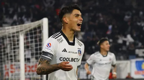 El lateral izquierdo aún no define su futuro.