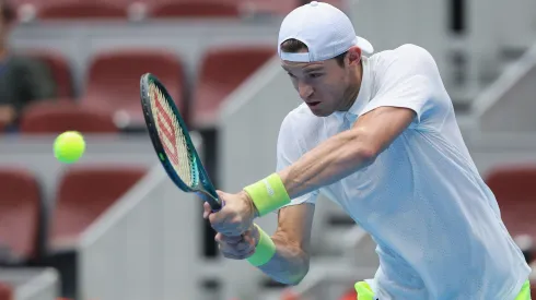 Nicolás Jarry, tenista chileno, durante el último partido contra el italiano Jannik Sinner en el China Open.