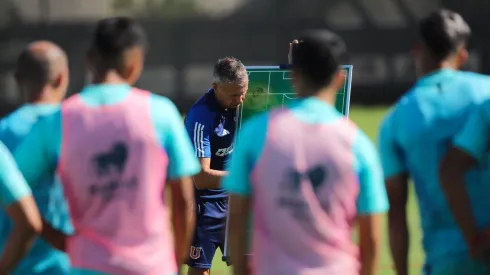 Gustavo Álvarez toma una decisión con U de Chile vs River
