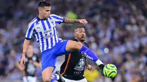 RECORD DATE NOT STATED Futbol Mexicano Clausura 2024 Monterrey vs Pachuca Sebastian Vegas L of Monterrey fights for the ball with Salomon Rondon R of Pachuca during the 6th round match between Monterrey and Pachuca as part of the Torneo Clausura 2024 Liga BBVA MX at BBVA Bancomer Stadium on February 10, 2024 in Monterrey, Nuevo Leon, Mexico. MONTERREY NUEVO LEON MEXICO PUBLICATIONxNOTxINxMEXxCHNxRUS Copyright: xJorgexMartinezx 20240210220039_LMX_C24_MTY_PAC_VEGAS127