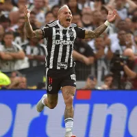 La llegada de Eduardo Vargas a Nacional deja picados a hinchas azules: "Acá hay gato encerrado"