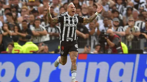 Eduardo Vargas le hizo un "oso" a la U de Chile y fichó por Nacional de Uruguay.