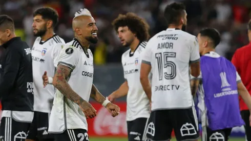 Arturo Vidal celebró con todo la vuelta de Emiliano Amor a Colo Colo.