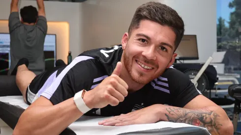 Víctor Felipe Méndez dejó botados a los rusos para llegar a Colo Colo