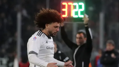 Maximiliano Falcón prepara su salida oficial de Colo Colo con un gesto claro.