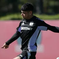 Video: Claudio Aquino ilusiona a todo Colo Colo con golazo de tiro libre