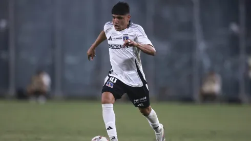 Claudio Aquino se estrenó con Colo Colo de manera oficial.