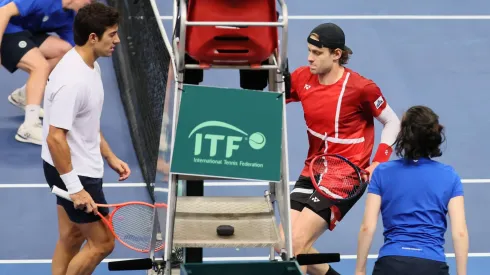 El momento del golpe de Zizou Bergs a Cristian Garin.