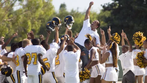 El Super Bowl calienta motores con series y películas de fútbol americano