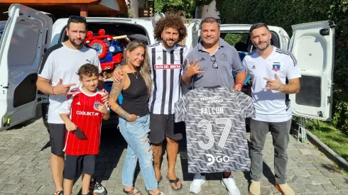 Maximiliano Falcón hizo una donación a popular organización colocolina