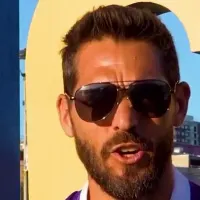 Joaquín Larrivey desbloquea un increíble recuerdo europeo con Manuel Suárez, DT de Concepción