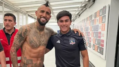 Arturo Vidal es el máximo ídolo de este mediocampista que saldrá a buscar minutos en la élite del fútbol chileno.