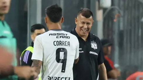 Javier Correa fue la gran figura de Colo Colo: anotó tres goles.