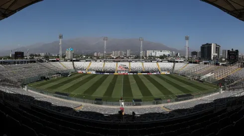Colo Colo y su cancha han sido tema en febrero.