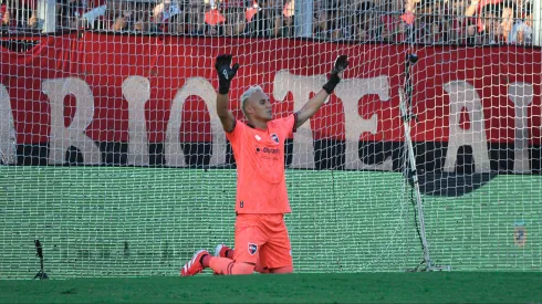 Keylor Navas enciende el clásico rosarino.