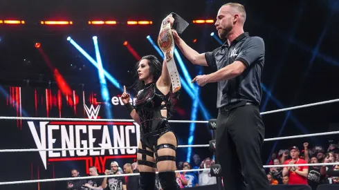 La chilena sigue recibiendo elogios de superestrellas de la WWE.