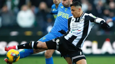 Alexis Sánchez volvió a la acción en Udinese y dejó pura magia en la cancha.