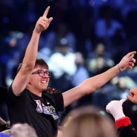 Joven universitario vence a estrella de la NBA y se lleva un premio millonario en pleno All-Star