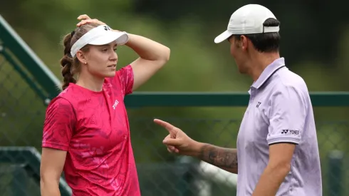 Elena Rybakina y Stefano Vukov