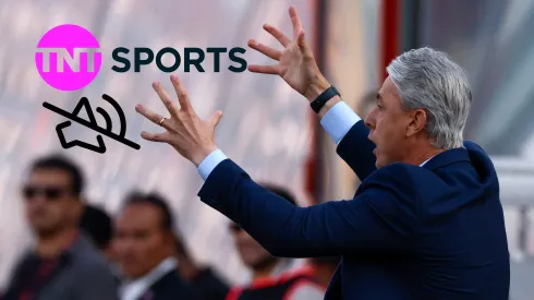 A Tiago Nunes le gusta ver los partidos en silencio.