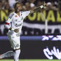 ¿Le están sacando el jugo? Neymar duerme en el suelo del bus en la previa de duelo del Santos