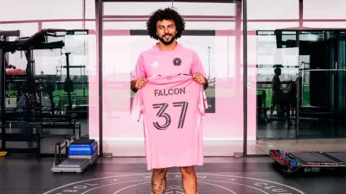 Maximiliano Falcón con la camiseta de Inter Miami.