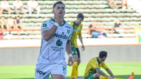 Iván Morales volvió a marcar en Sarmiento.