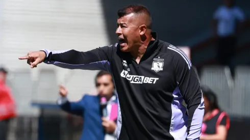 Se ve que a Jorge Almirón le molestaron las recriminaciones por sacar a Amor del partido.