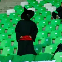 El especial hincha que acompañó el debut de Brujas de Salamanca en la Liga 2D