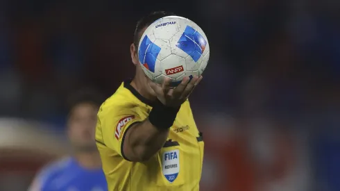 Nuevamente un partido de la Segunda División hace noticia, pero no por su resultado en la cancha.