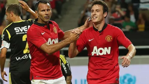 Henríquez se dio el lujo de jugar en Manchester United, aunque solo en amistosos.