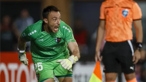 Zanahoria Pérez festejó así su tapada en el penal de Branco Ampuero.