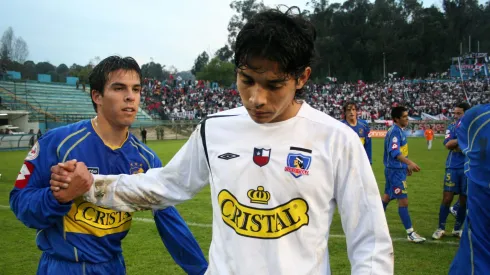 FUTBOL, EVERTON/COLO COLO<br />
CAMPEONATO CLAUSURA 2006<br />
FRANCISCO SANCHEZ, IZQUIERDA, SALUDA A MATIAS FERNANDEZ, AL FINAL DEL PARTIDO<br />
30/07/2006<br />
VINA DEL MAR, CHILE