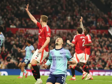 Arsenal empata con el Man Utd y Liverpool lo festeja