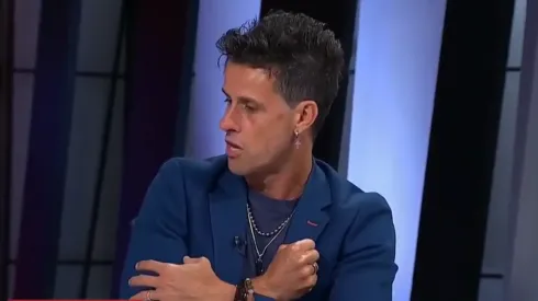 Diego Rivarola explicó por qué para él no debió ser penal la mano de Medina ante Colo Colo.