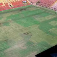 Impactante: acusan “daño intencional” en el destruido pasto del estadio Santa Laura