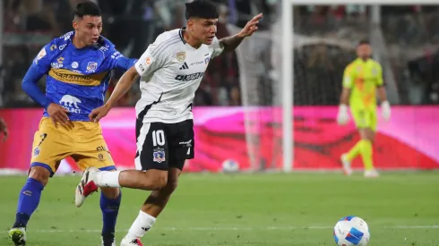 Claudio Aquino jugando por Colo Colo.