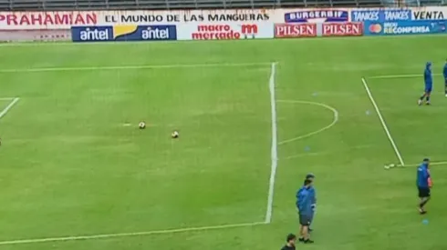 Las curiosas líneas que se trazaron en un partido del fútbol uruguayo.