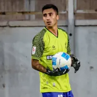 Jugó en un grande del fútbol chileno, es defensor y terminó de arquero en la Liga de Ascenso: “Su mejor rendimiento en 2025”