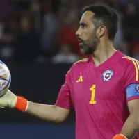 “Me llamó la atención”: Claudio Bravo cuenta que nadie lo pescó en Chile cuando quiso volver