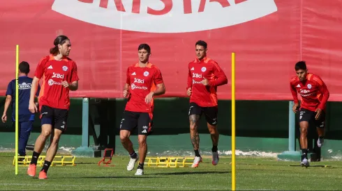 La Roja tiene su formación lista para medirse con Paraguay.