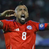 El noble gesto de Arturo Vidal en la llegada de Chile a Paraguay para las eliminatorias