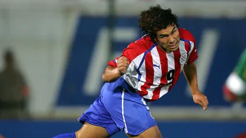 Salvador Cabañas jugando por Paraguay.