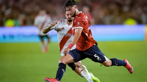 El jugador chileno podría dejar argentina en el próximo mercado de pases.