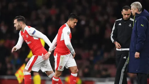 Lucas Pérez, que fue compañero de Alexis en el Arsenal, ahora sufre de tuberculosis