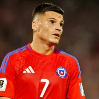 Los tres jugadores que calientan en la selección chilena ante baja de último minuto de Lucas Cepeda