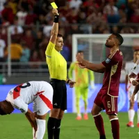 Increíble: árbitro chileno perjudica a la Roja con un cobro polémico y lo deja peor en las Eliminatorias