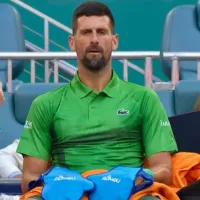La explicación detrás de los extraños guantes de Djokovic que impresionaron a una leyenda del tenis